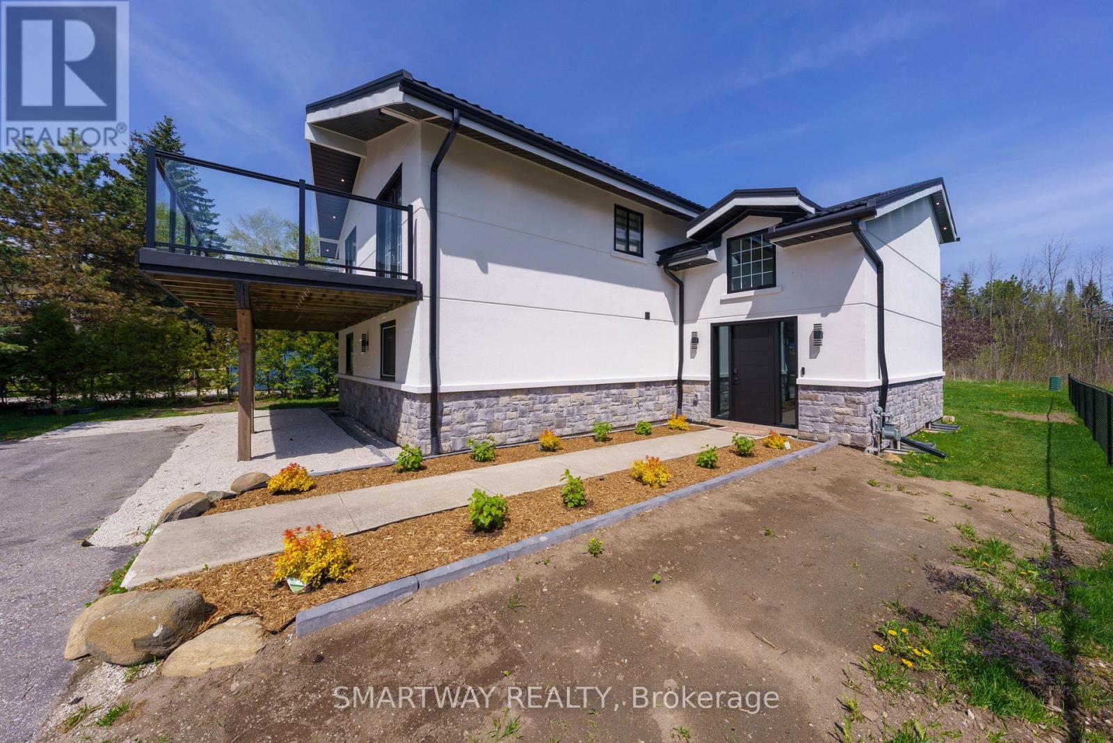107 CAMPBELL CRESCENT