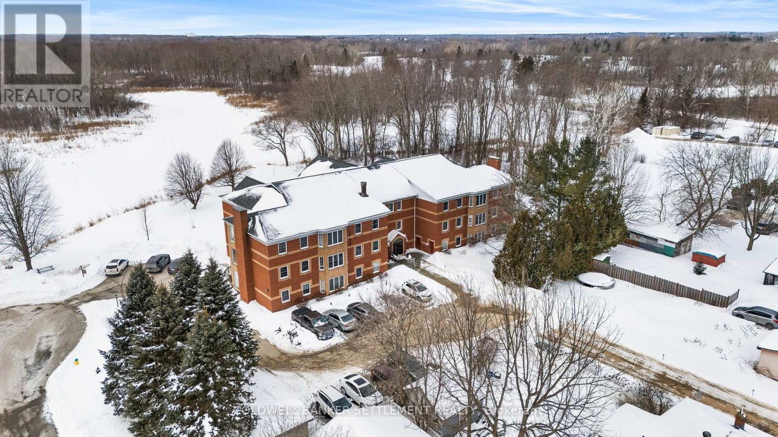 201 - 19 JOHN STREET