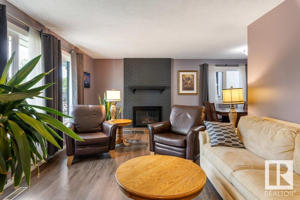 10324 164 AV NW