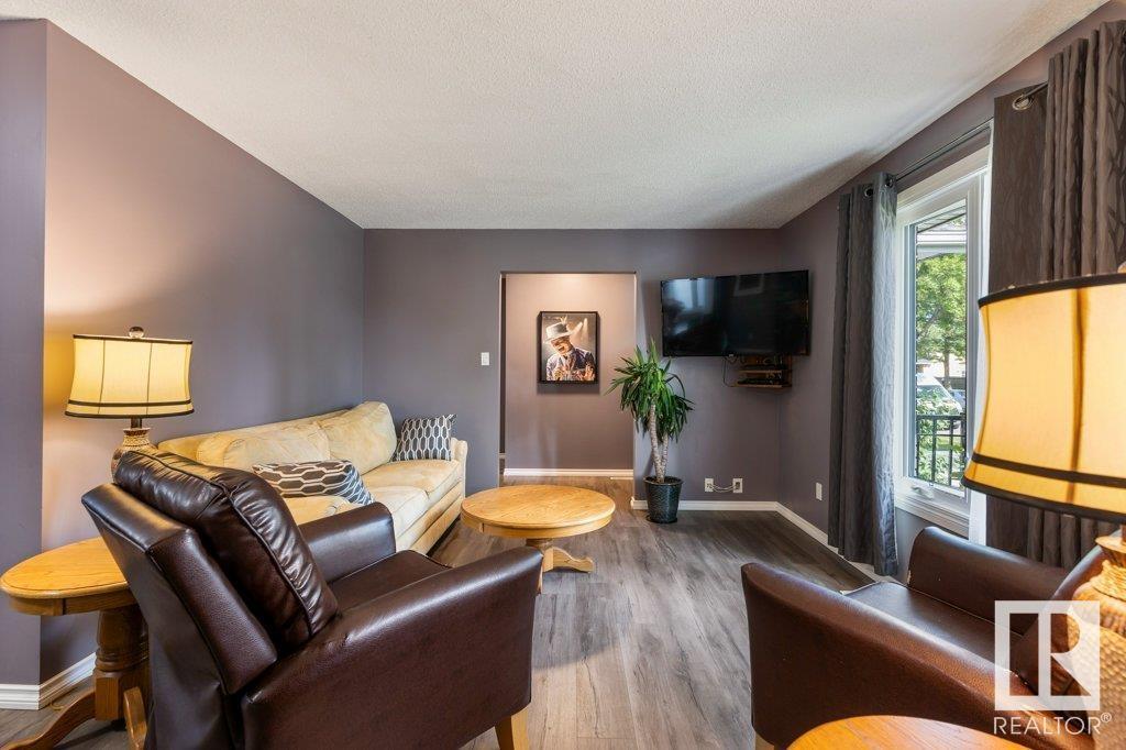 10324 164 AV NW