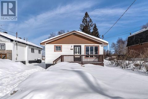 1990 Kenwood Greater Sudbury ON P3B1Z9