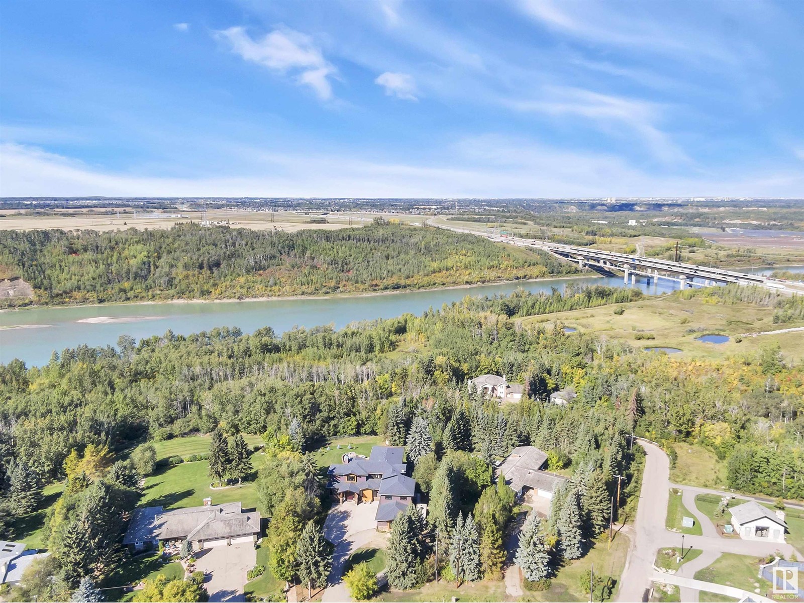 148 WINDERMERE CR NW