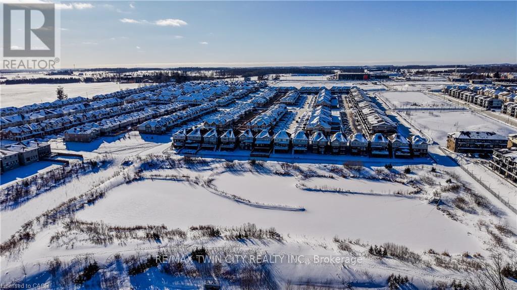 588 BECKVIEW CRESCENT