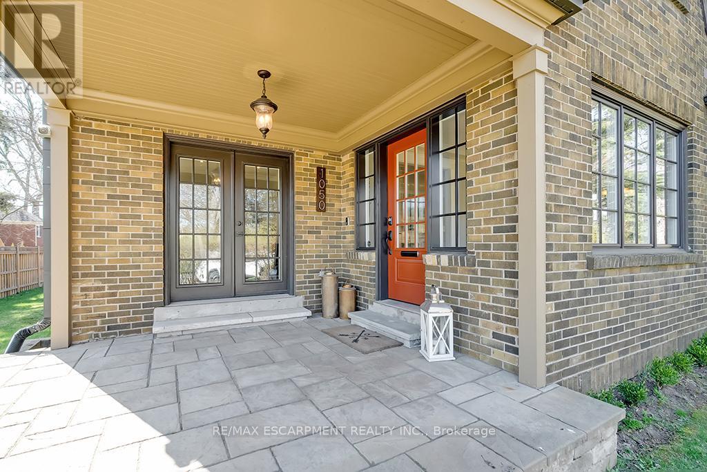 1050 MOHAWK ROAD