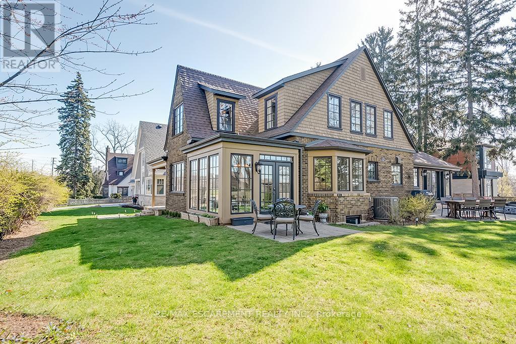 1050 MOHAWK ROAD