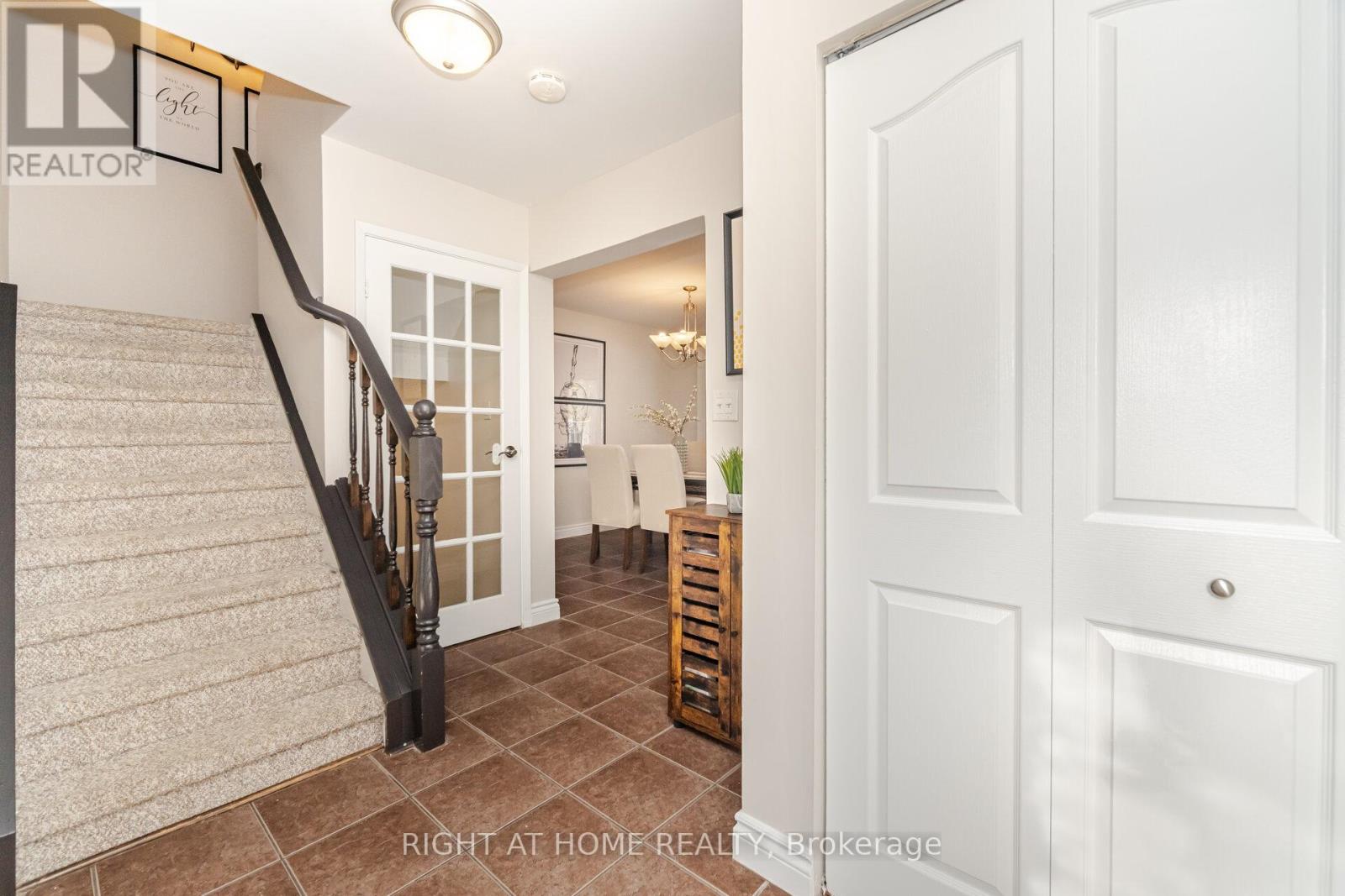 17 WHITE OWL CRESCENT