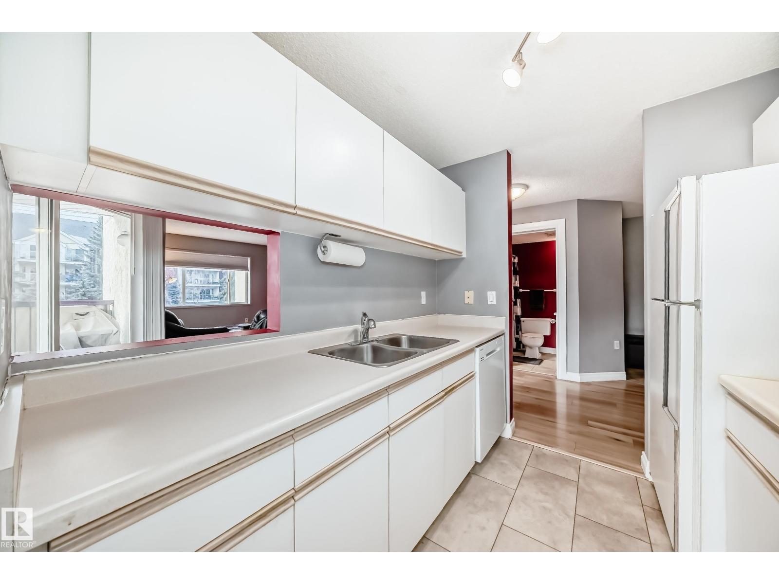 #239 10636 120 ST NW