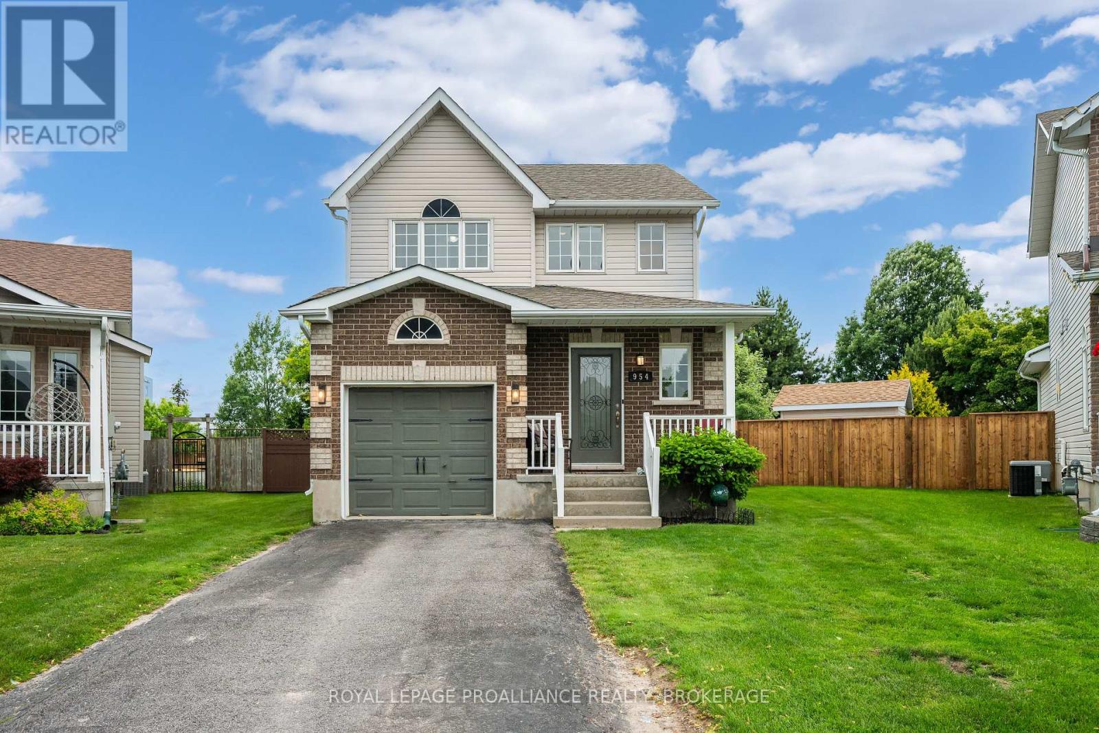 954 RAINBOW CRESCENT