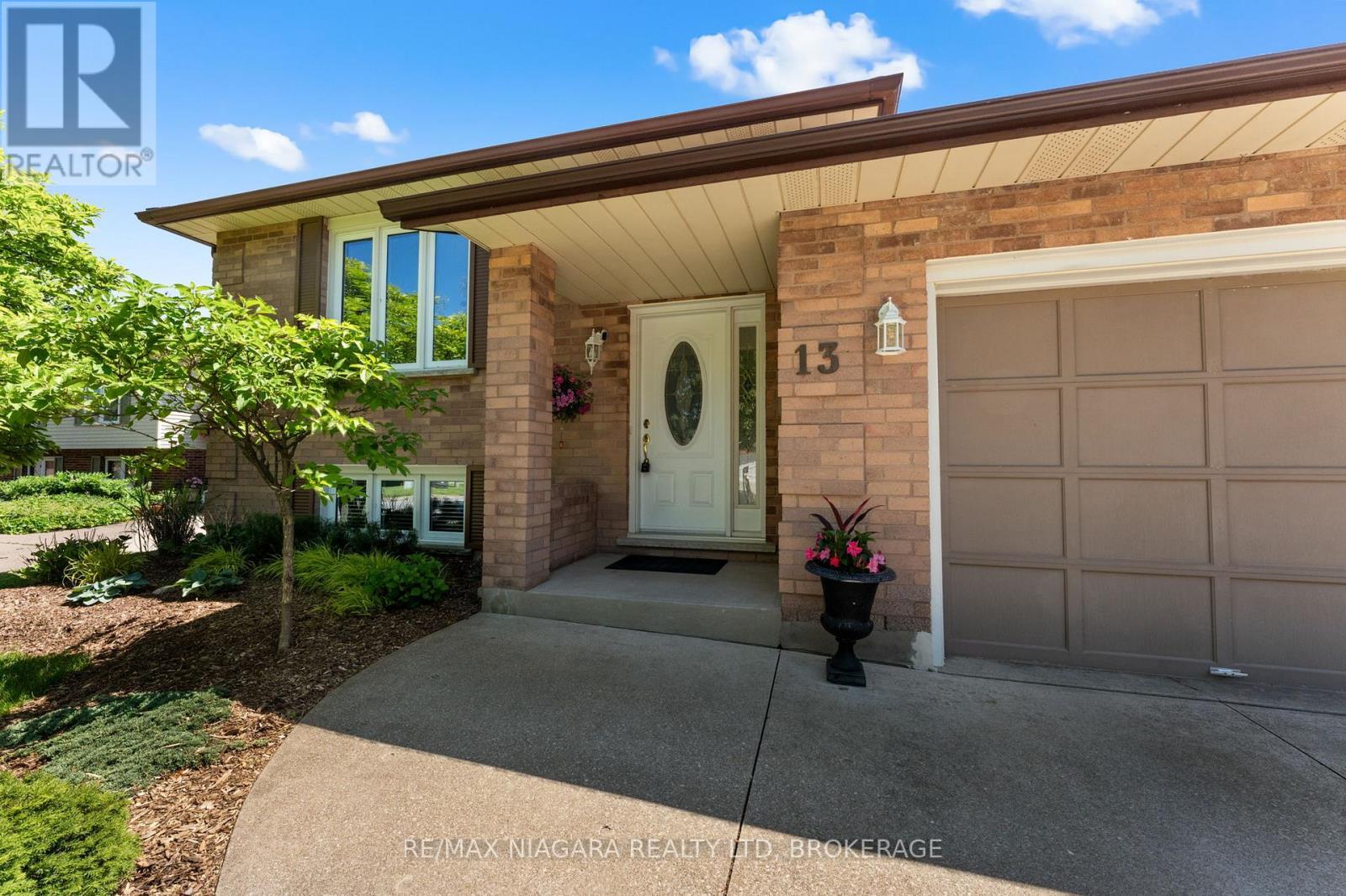 13 CORNWELL CIRCLE