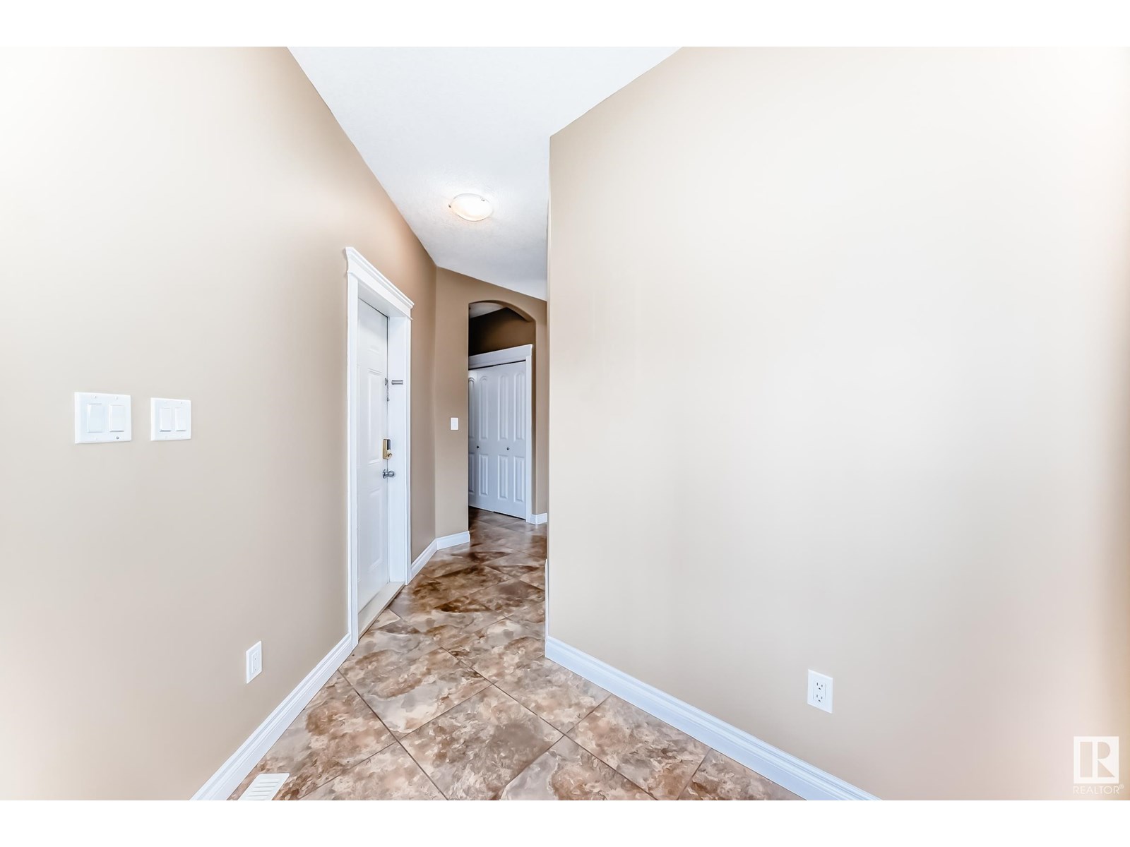 15143 32 ST NW
