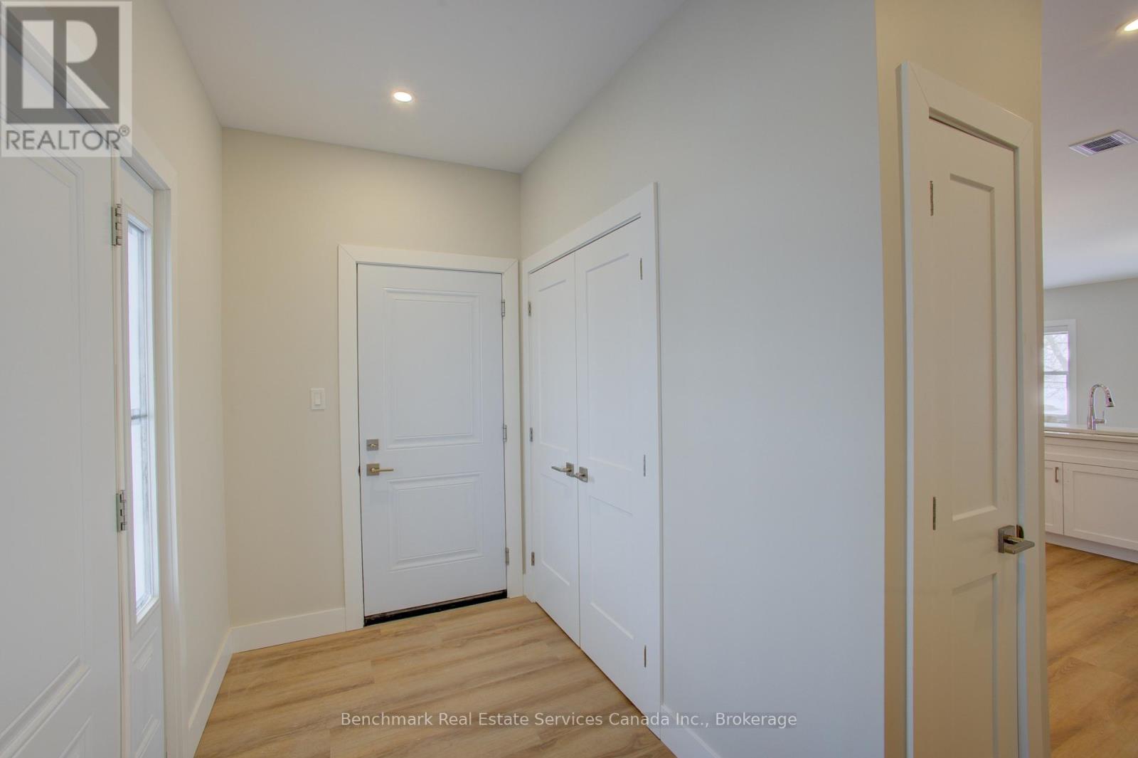 54 - 1182 QUEEN STREET