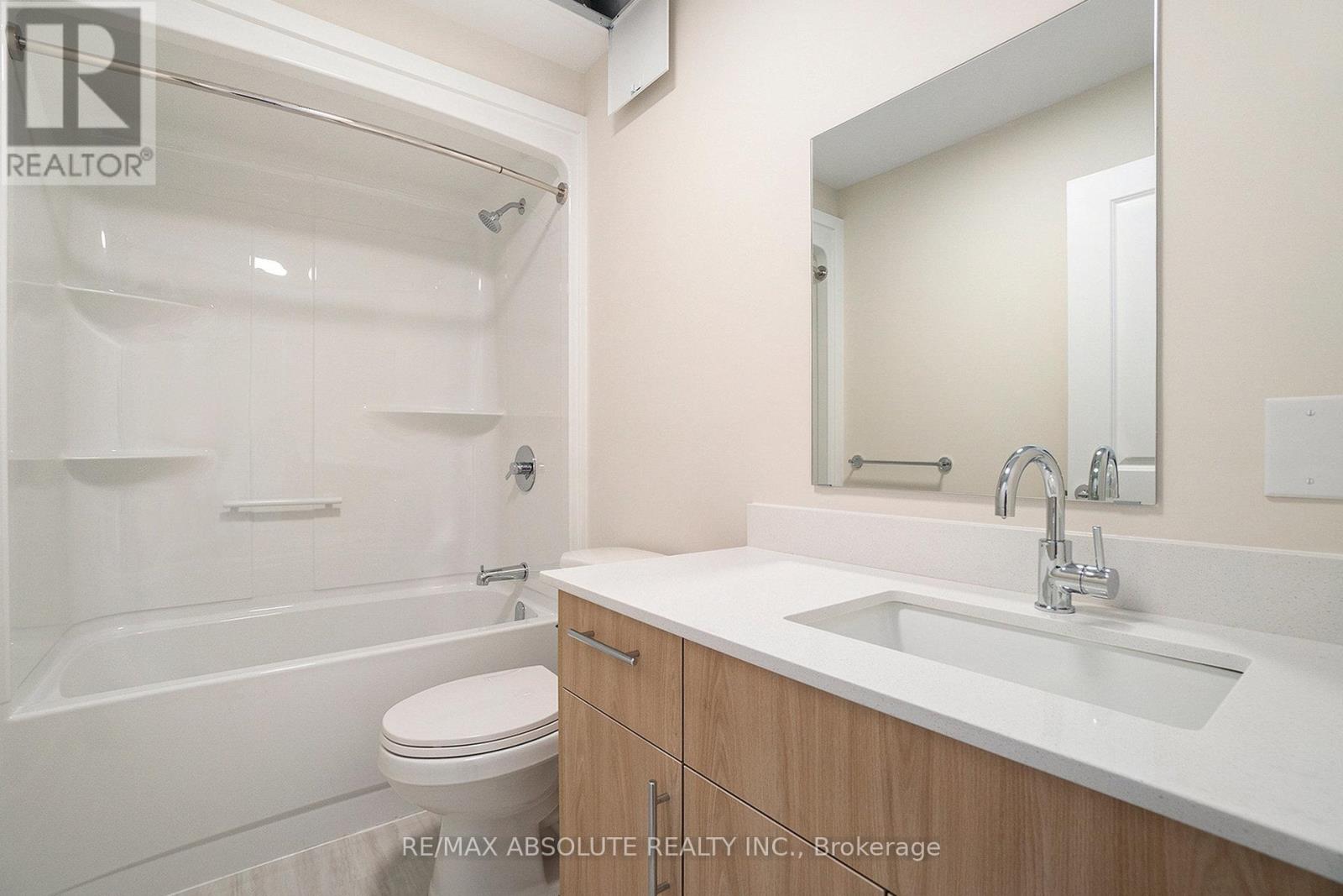 412 - 12B THOMAS STREET S