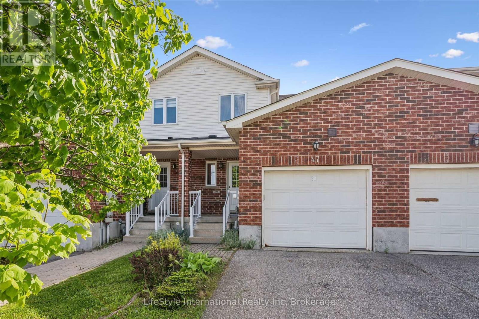 47 HASLER CRESCENT