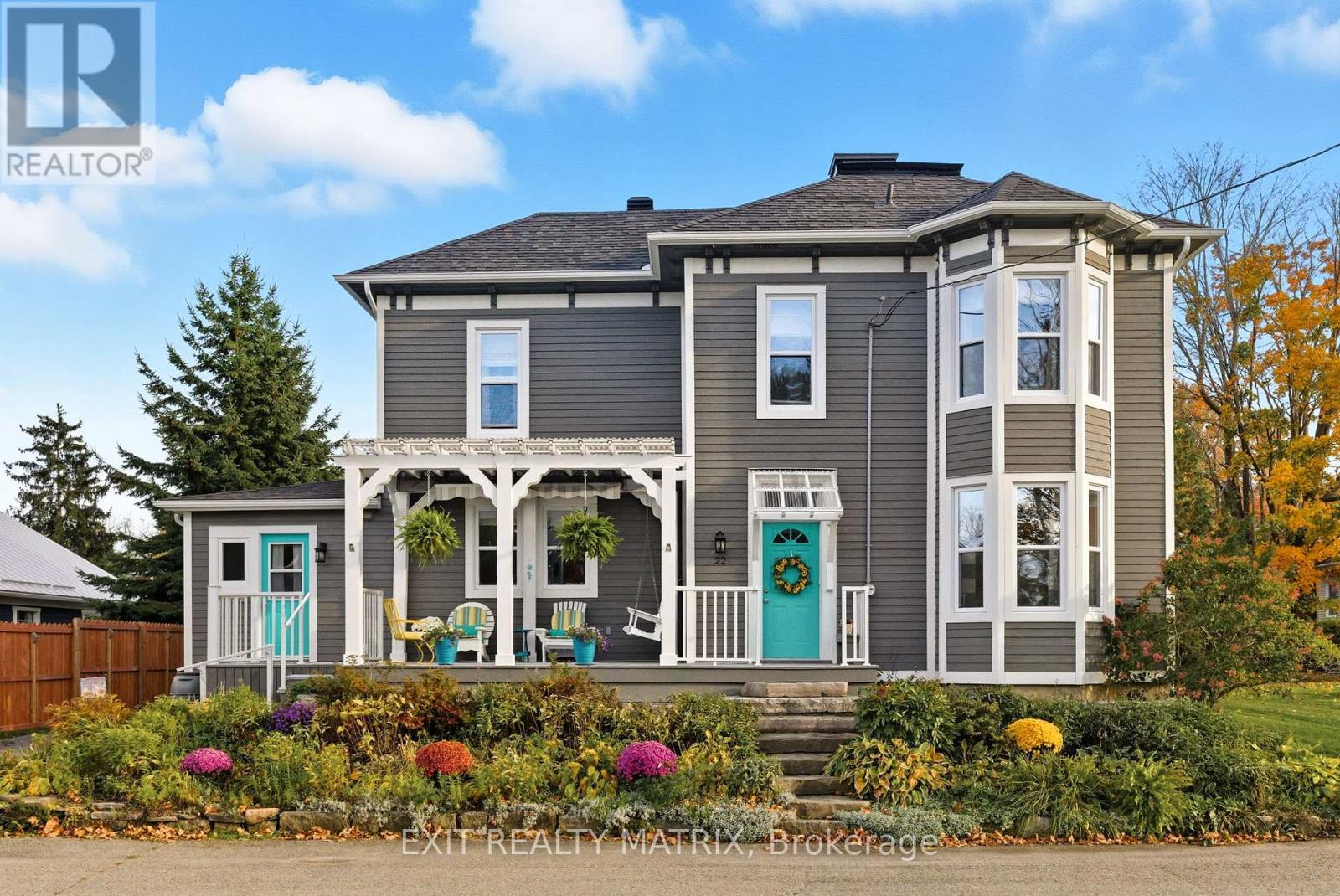 Photo 1 of 40 — 22 WATER STREET E, Rideau Lakes, ON K0G1V0