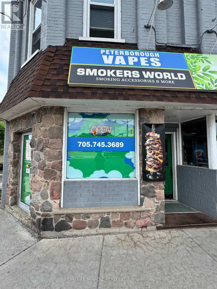 B - 724 WATER STREET