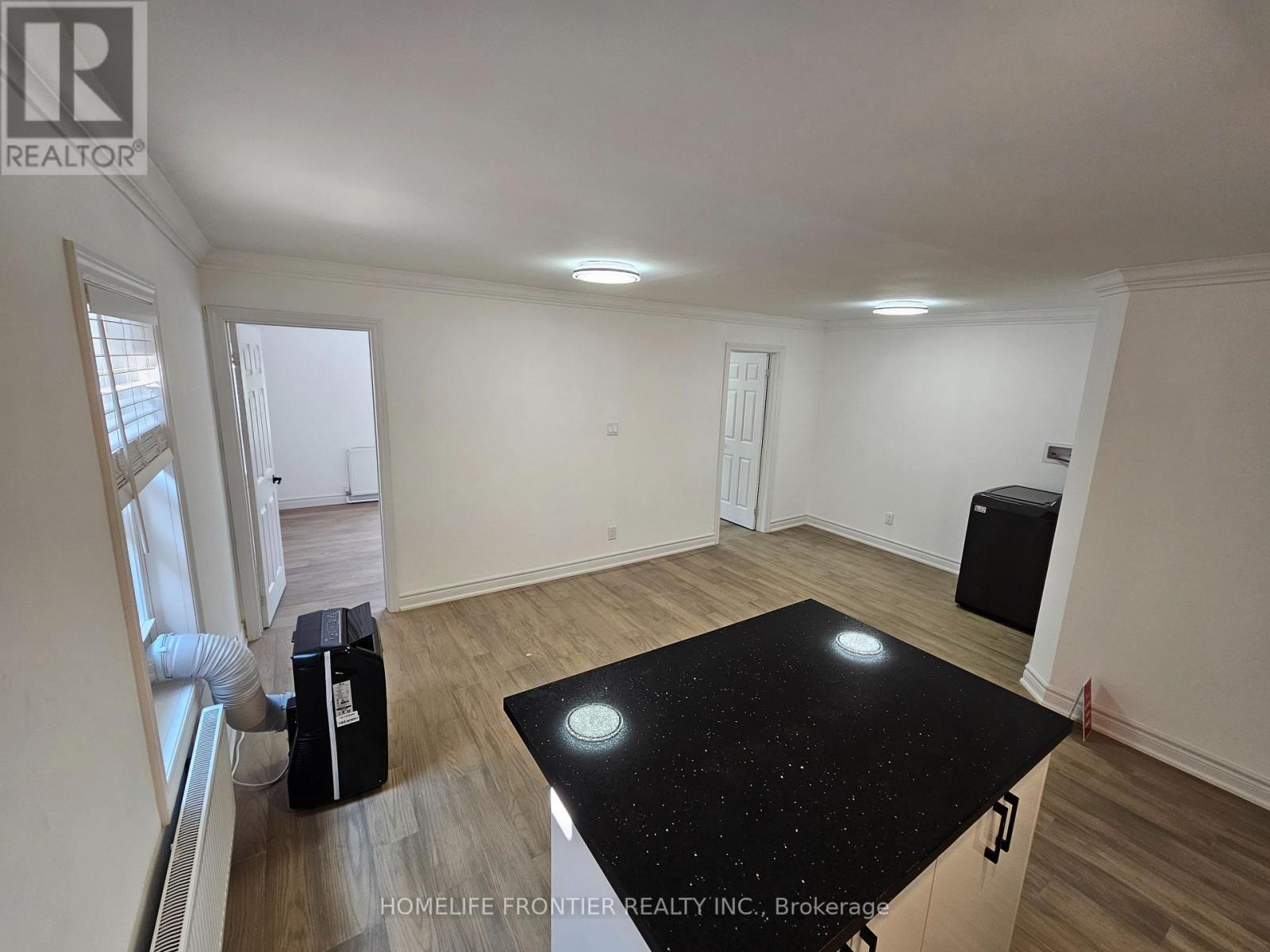 201 - 2685 EGLINTON AVENUE W