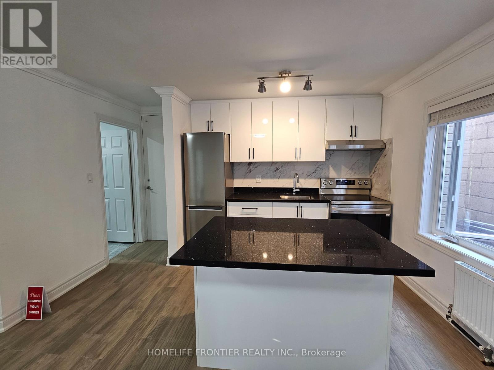 201 - 2685 EGLINTON AVENUE W