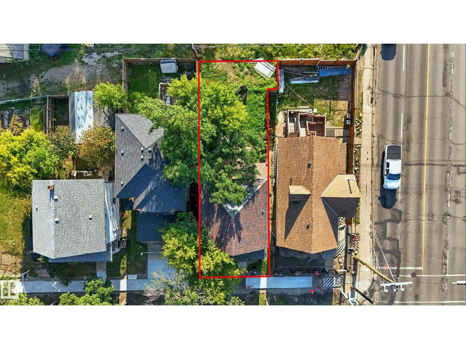 10730 92 ST NW