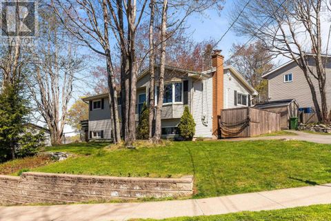 185 Smokey Drive Lower Sackville NS B4C3B8