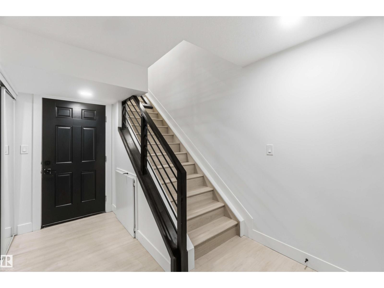 #67 230 EDGEMONT RD NW