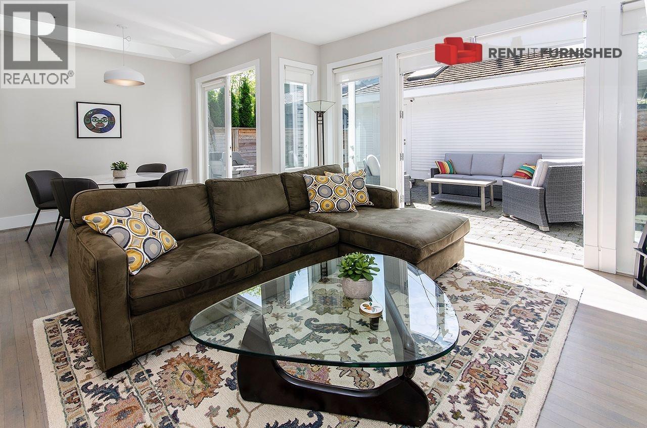 Duplex 2964 POINT GREY ROAD
