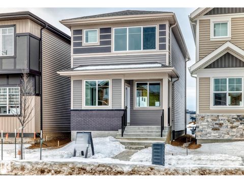 322 EDGEMONT DR NW Edmonton AB T6M3G7