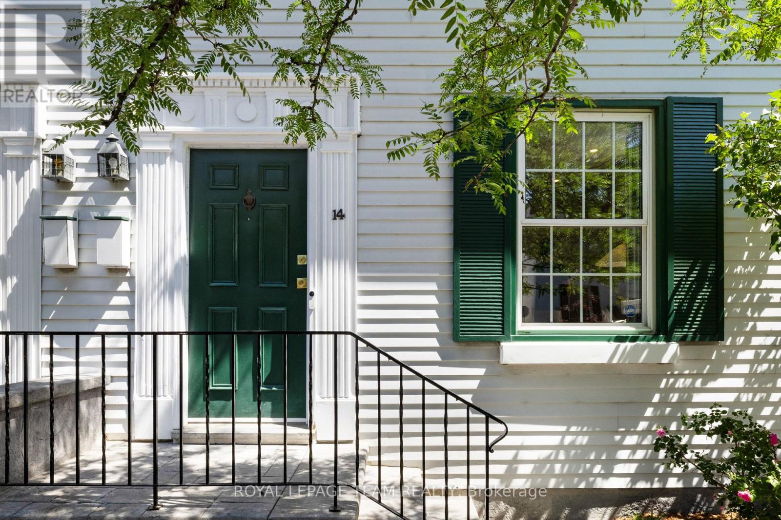 14 CRICHTON STREET