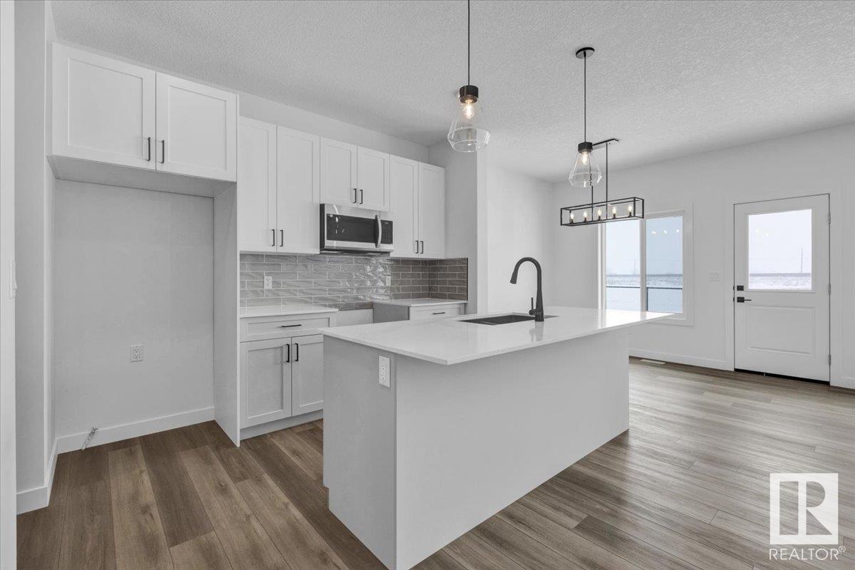 66 Ficus WY
