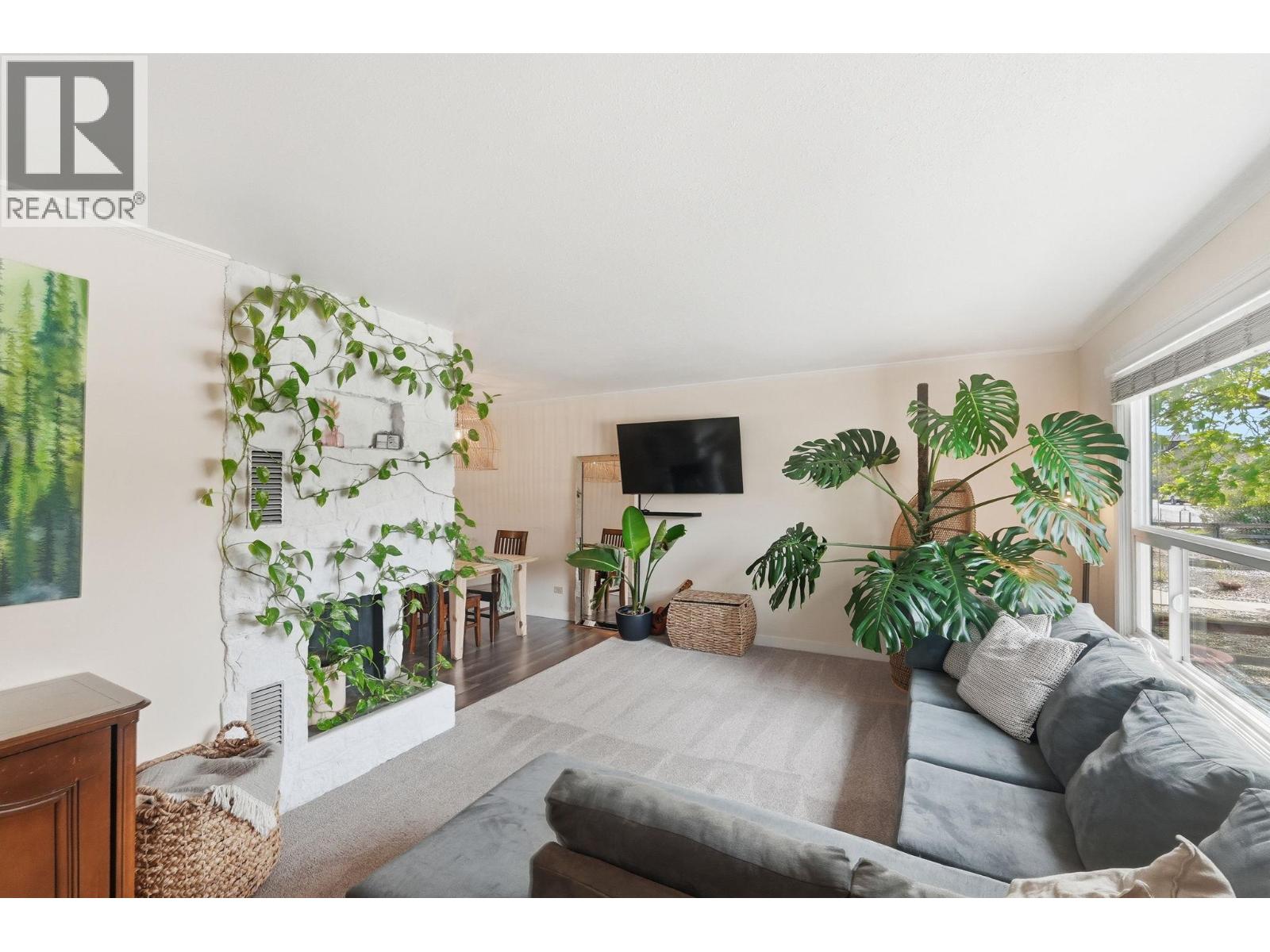 1026 Killarney Street