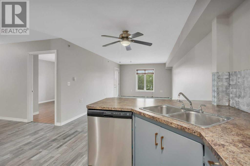 311, 80A Kelloway Crescent