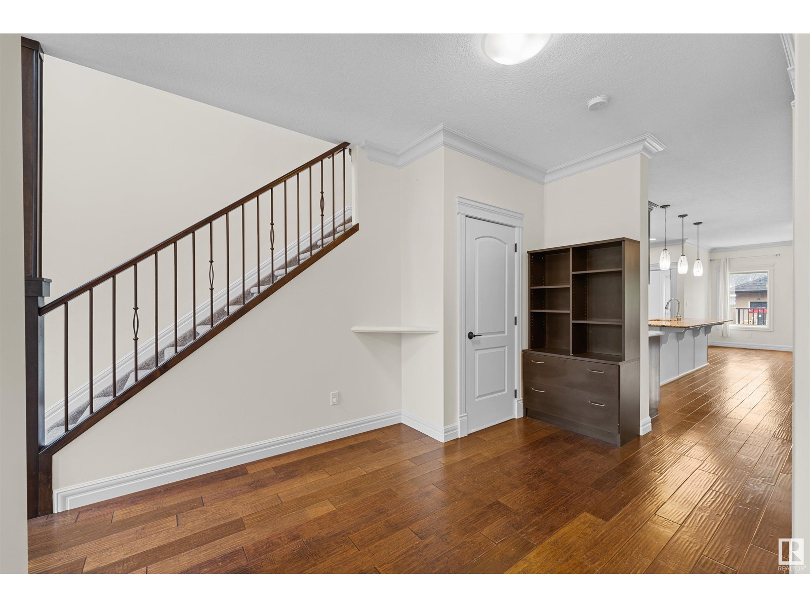 9654 83 AV NW
