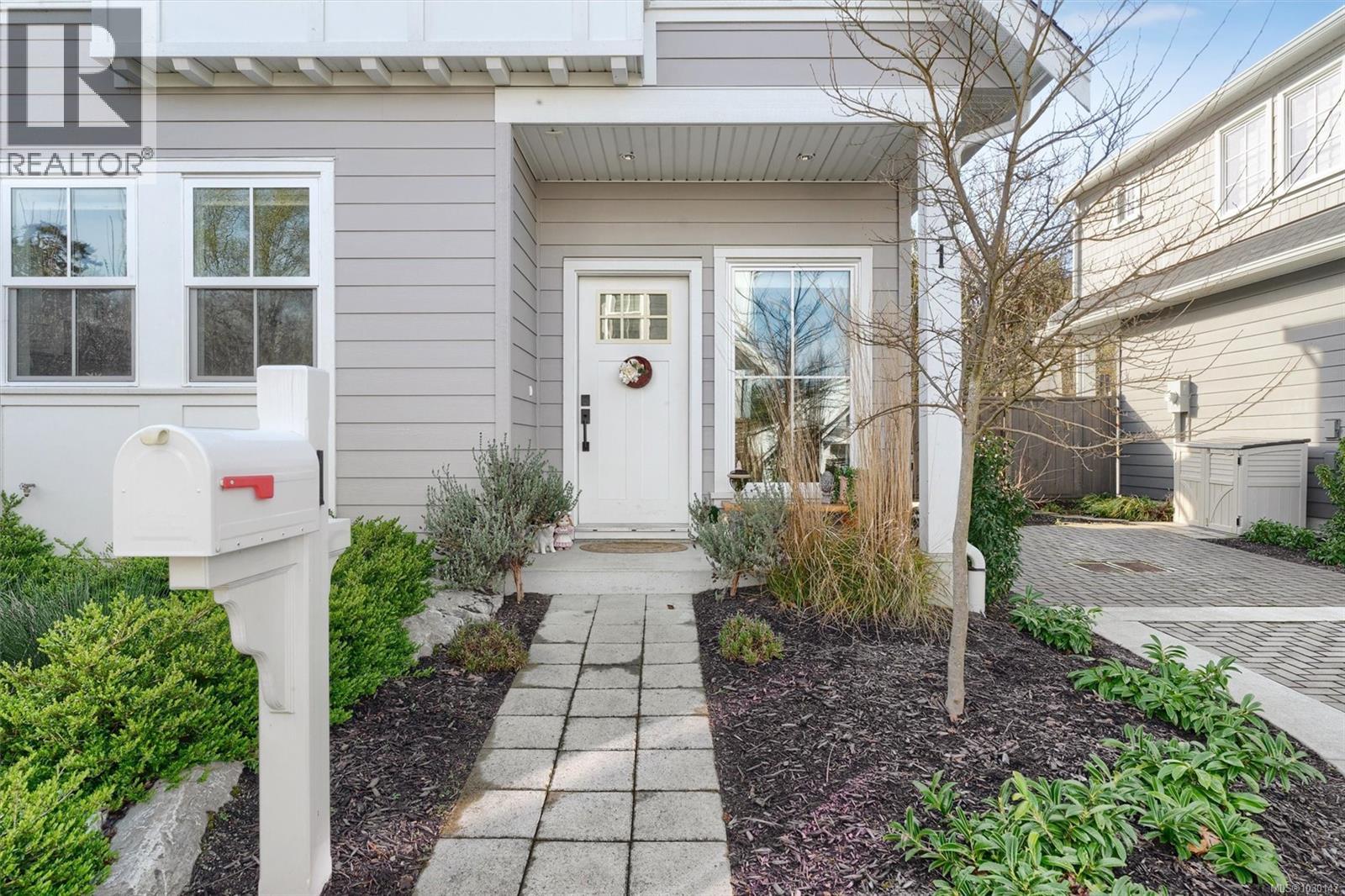 1 3120 Washington Ave