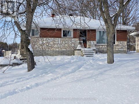 404 HIGHWAY 15 HIGHWAY Rideau Lakes ON K7A5B8