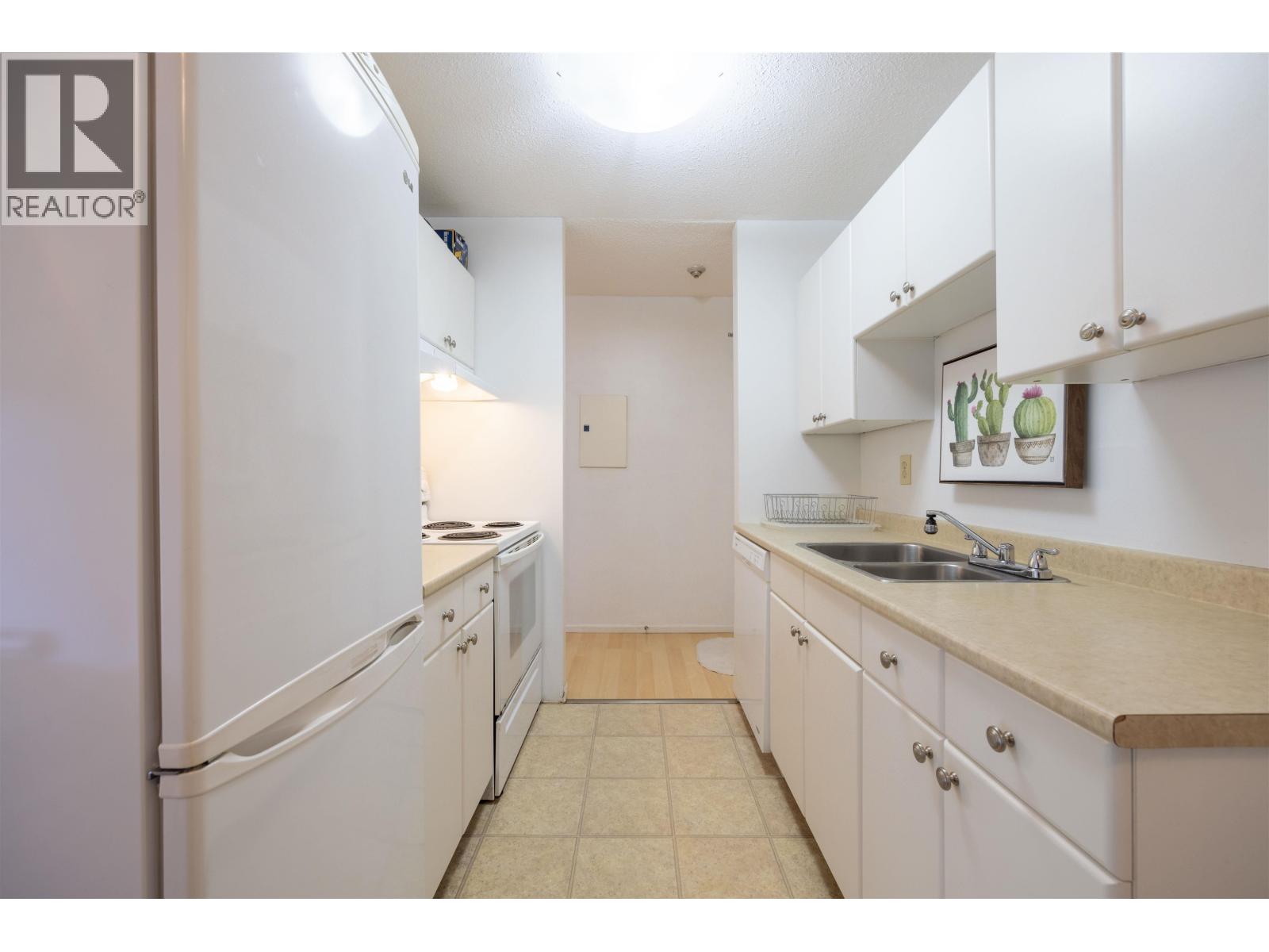 203 1195 PIPELINE ROAD
