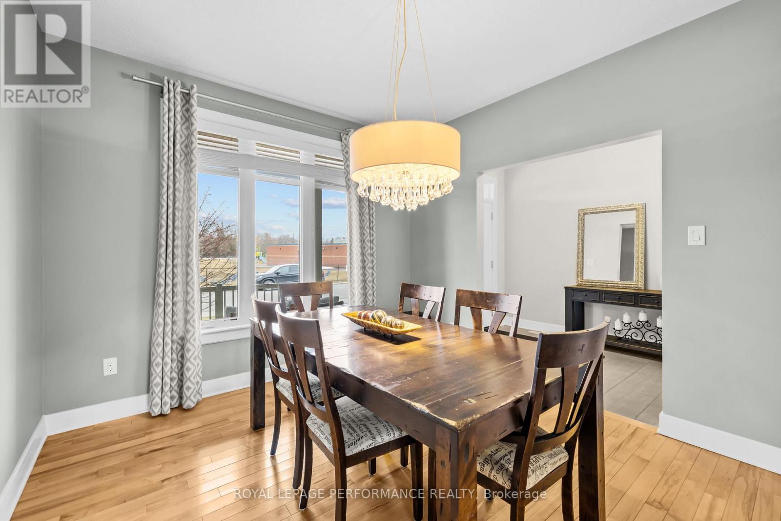 15 YORK CROSSING