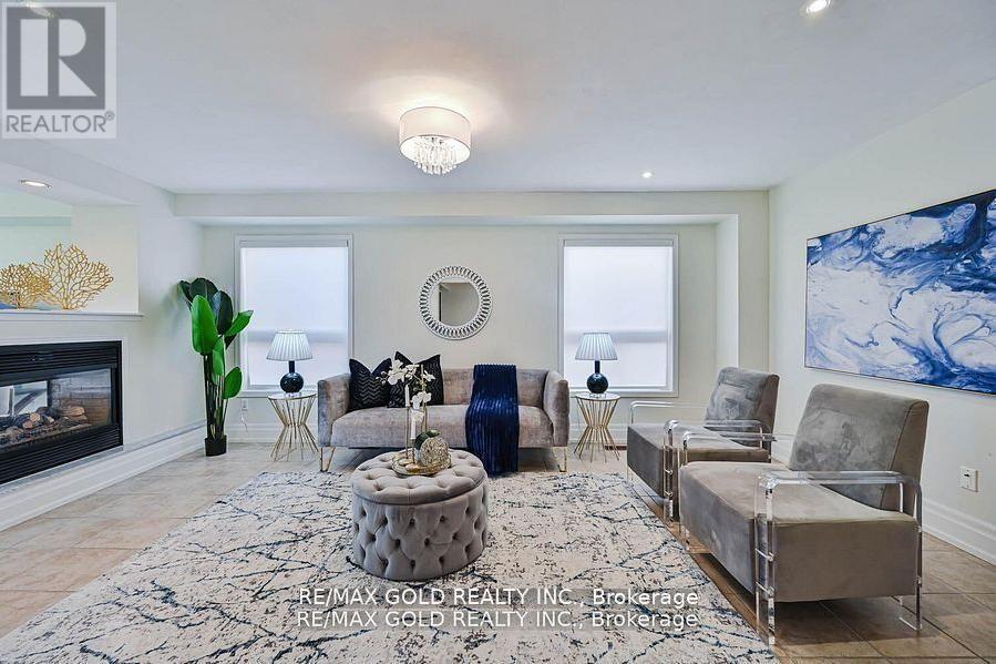 8 WILLOW PARK DRIVE