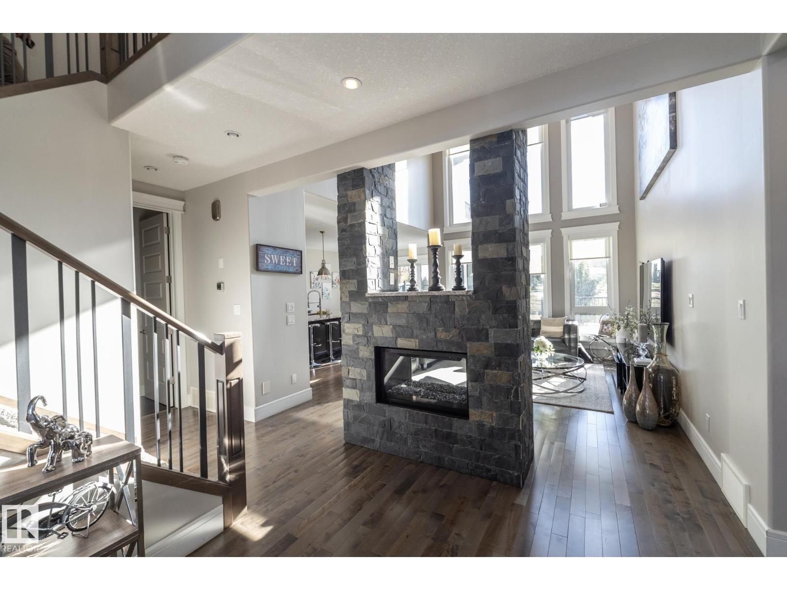20627 93 AV NW