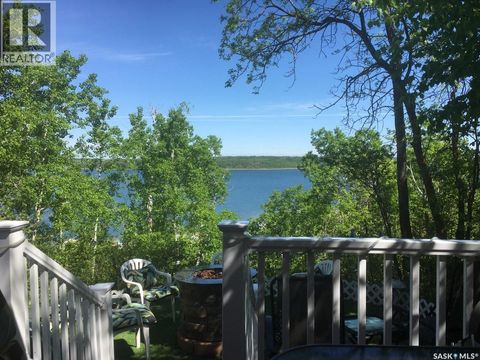 742 Lakeside AVENUE White Bear IR 70 SK S0C0R0