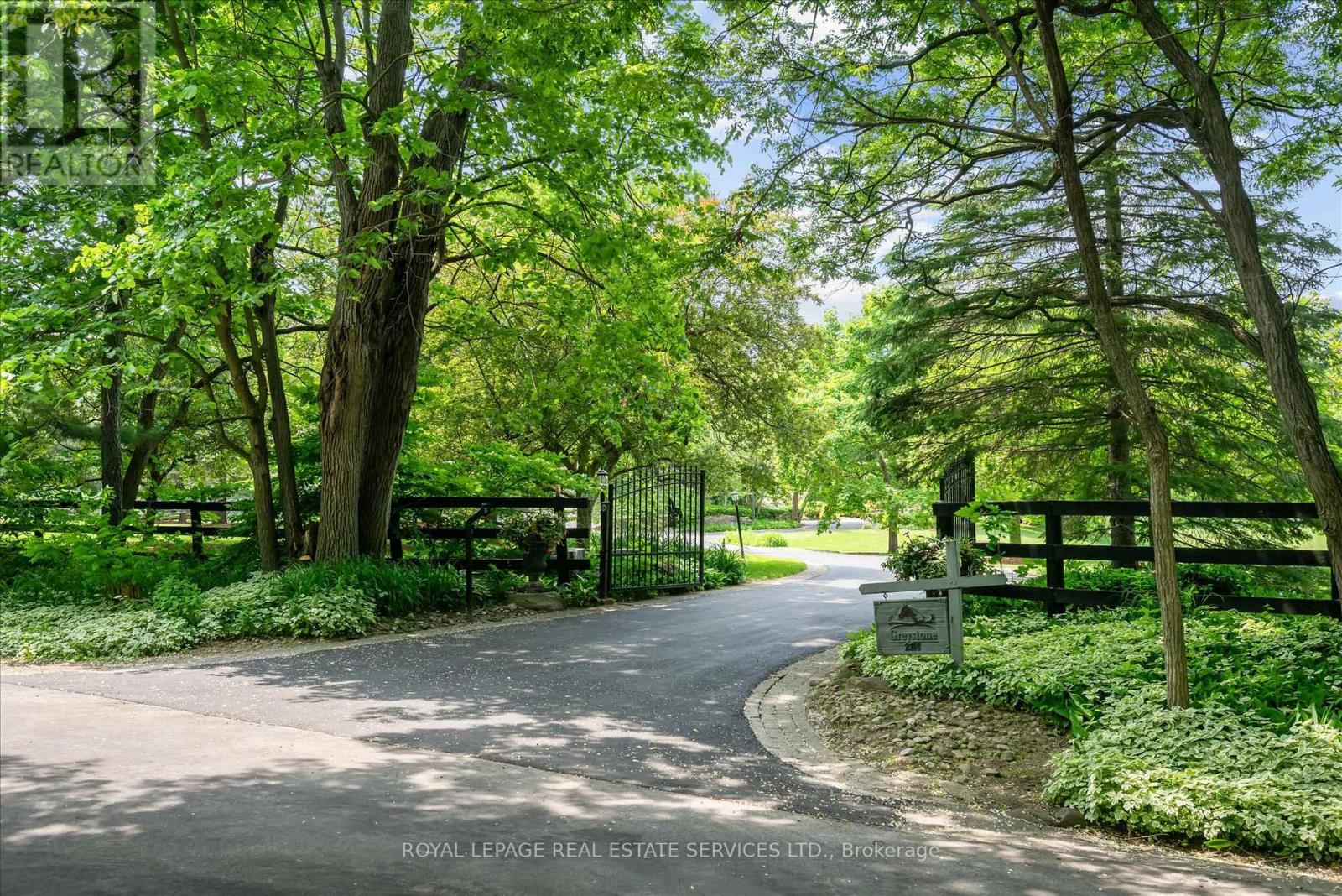 2315 8 SIDEROAD