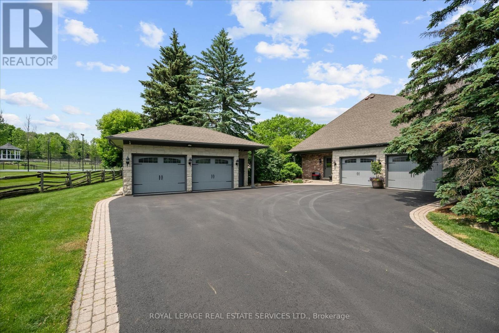 2315 8 SIDEROAD