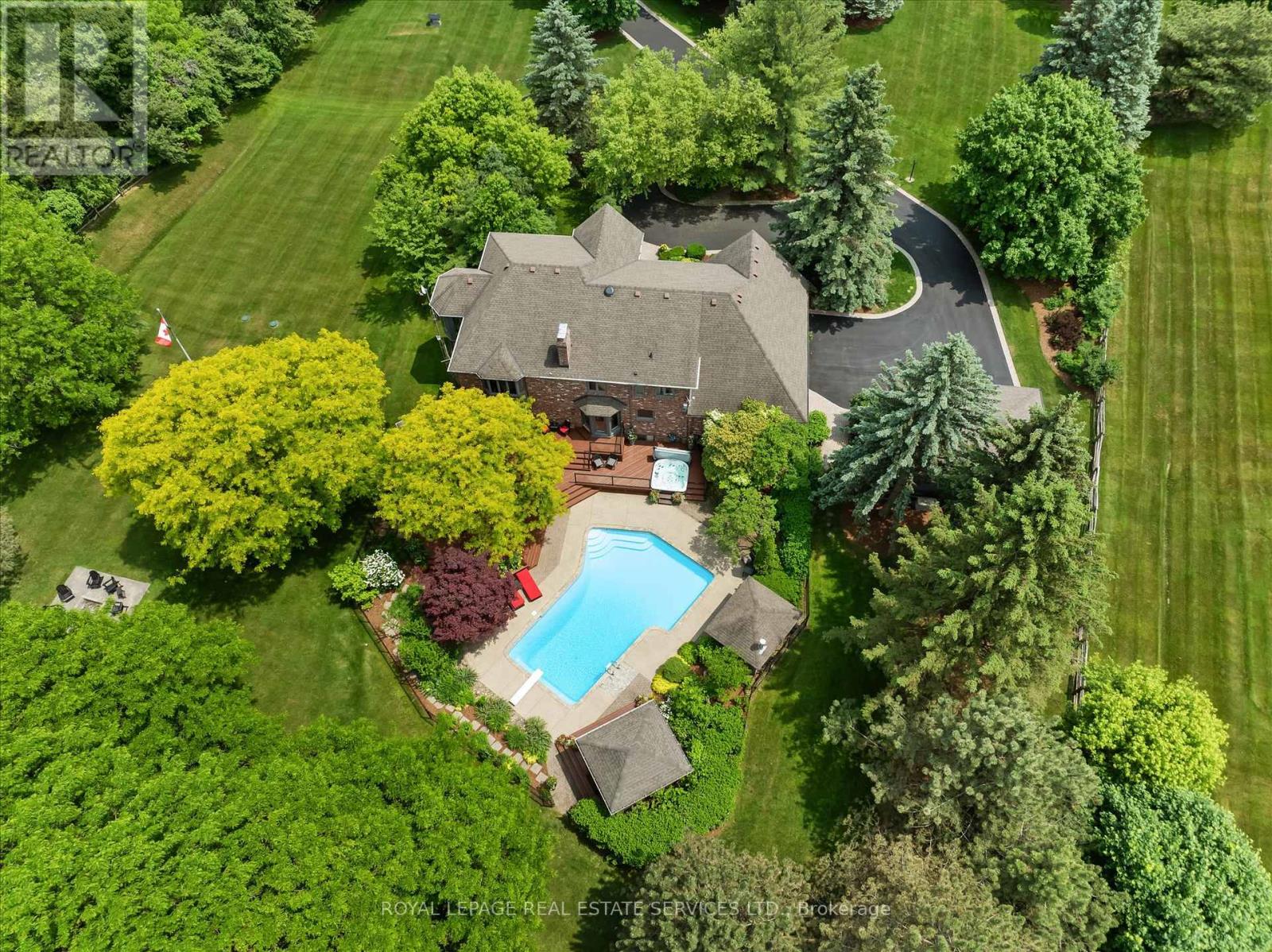2315 8 SIDEROAD