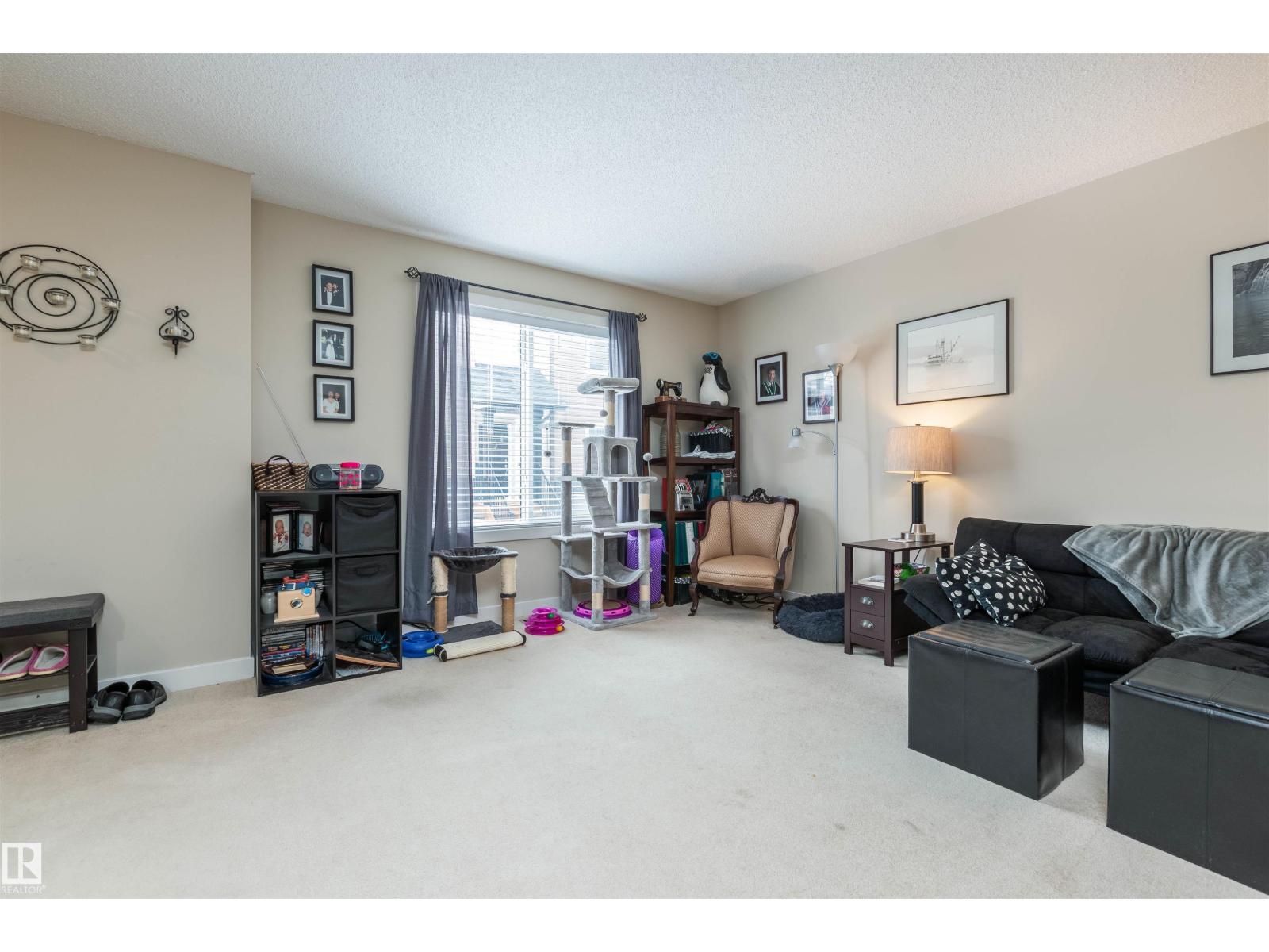 #29 12004 22 AV SW SW