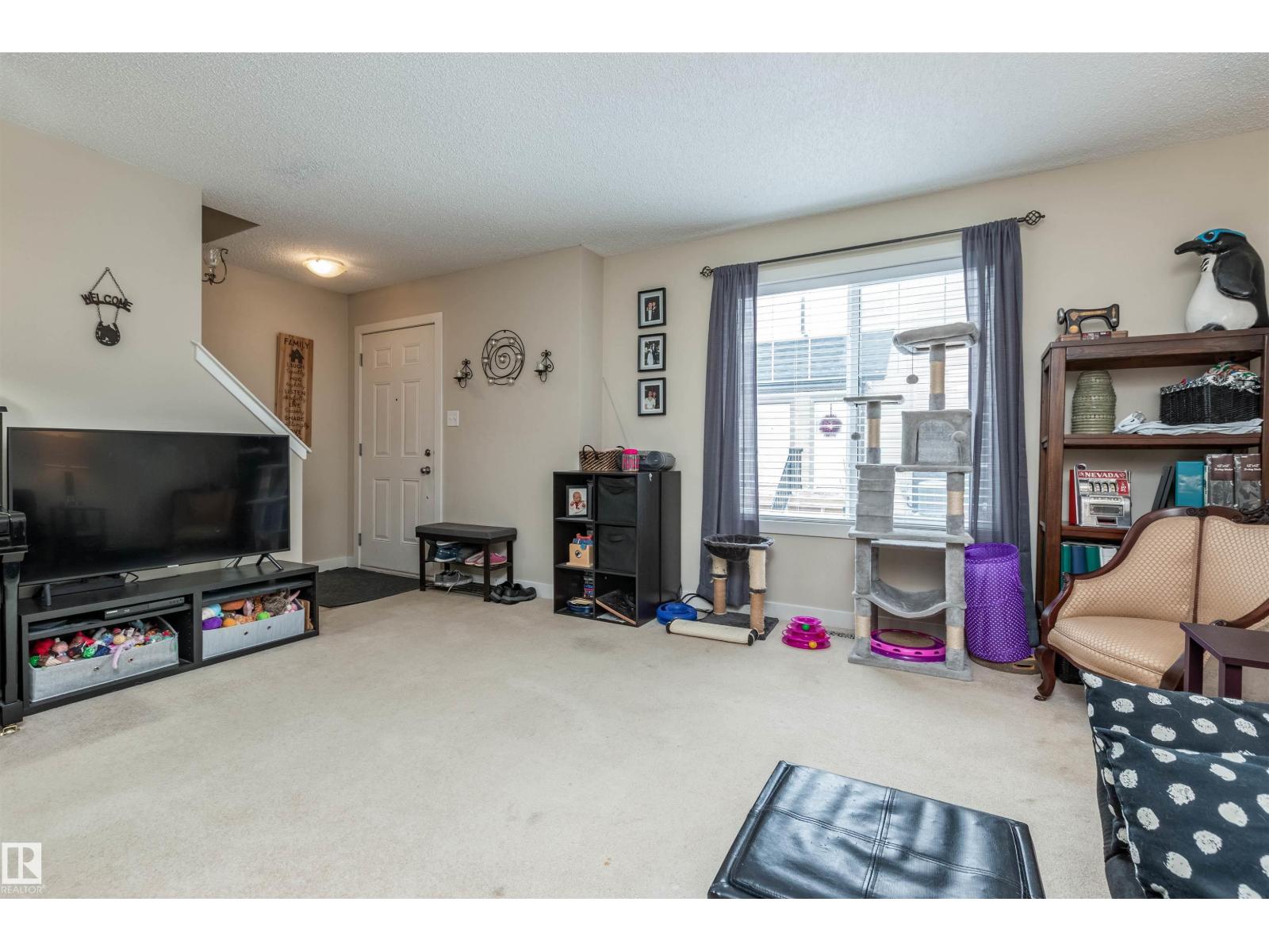 #29 12004 22 AV SW SW