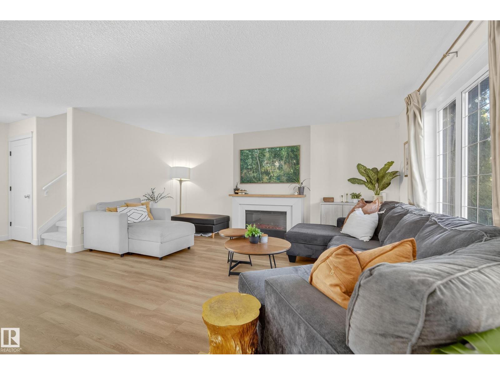 8705 92A AV NW