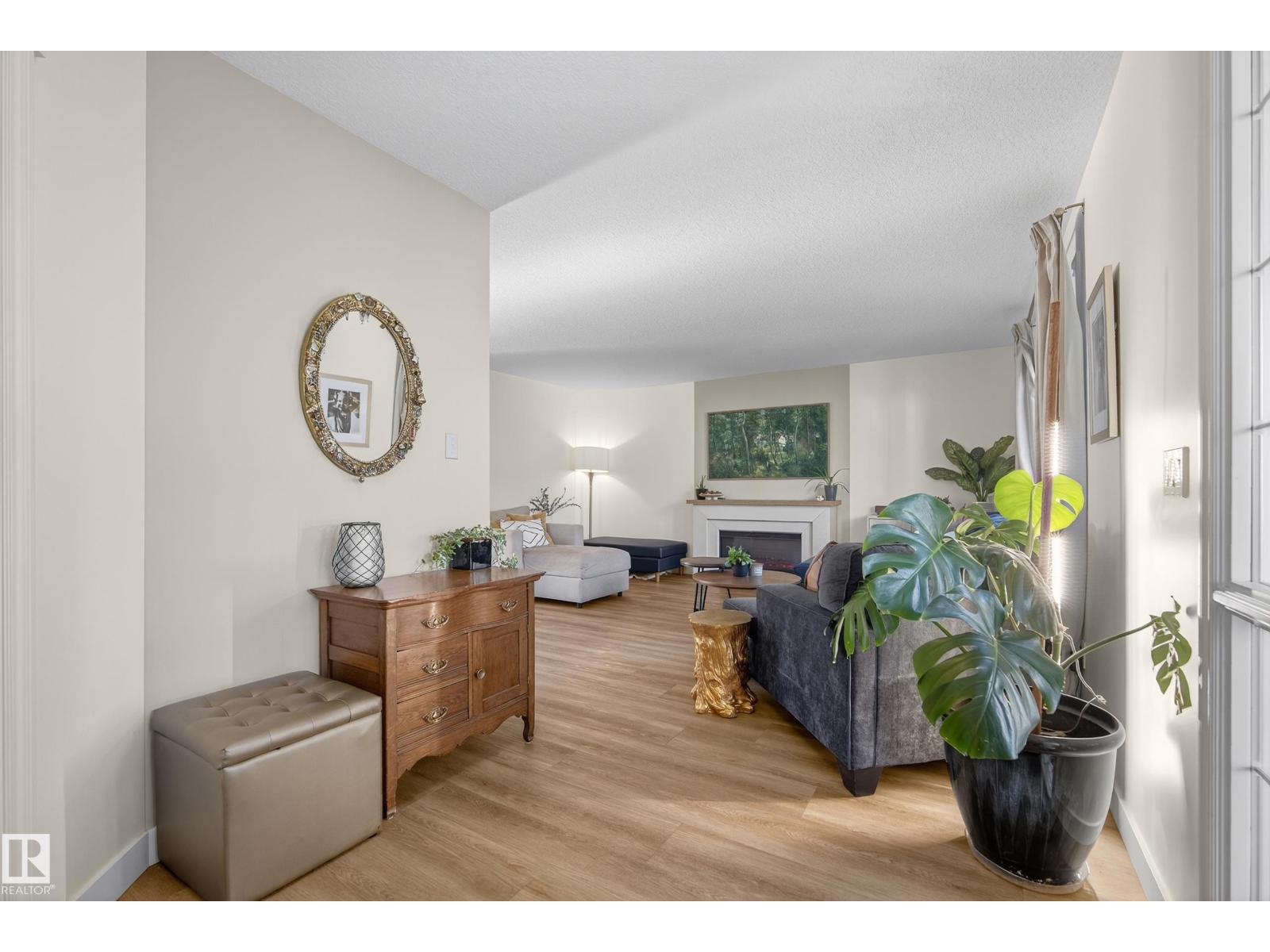 8705 92A AV NW