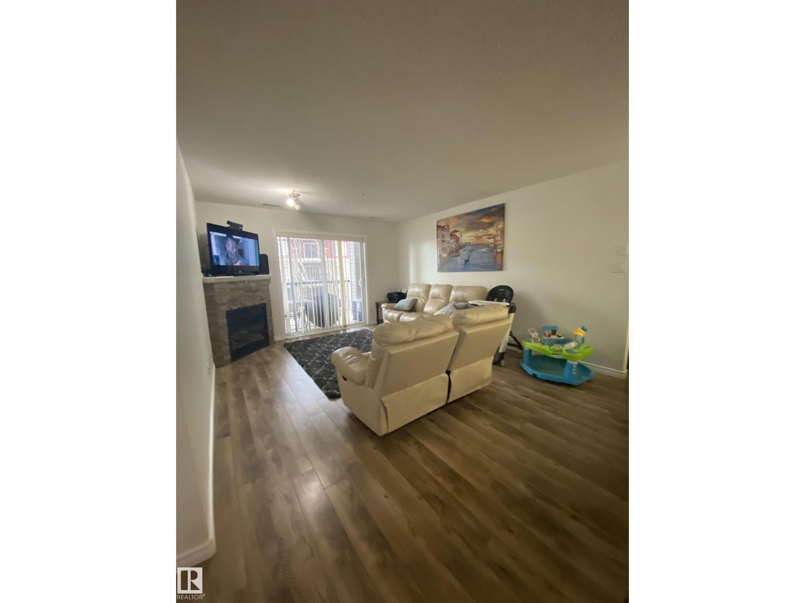 #319 17415 99 AV NW NW