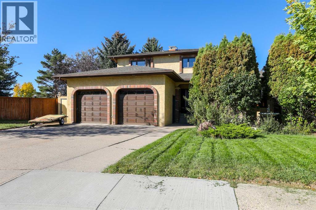 107 Temple Crescent W