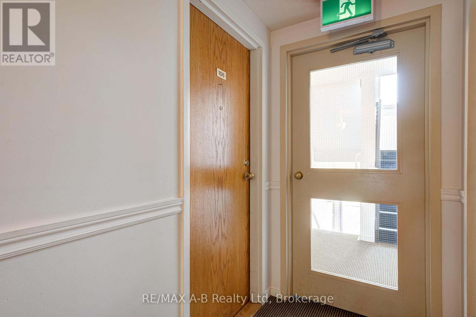 106 - 50 CAMPBELL COURT