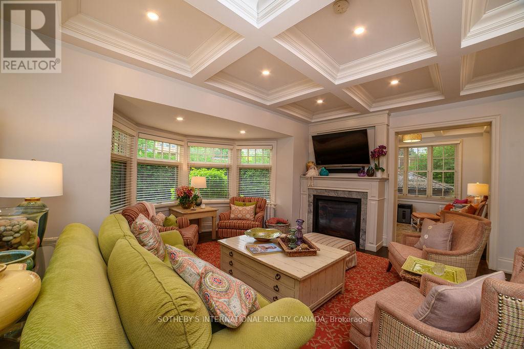 43 MAPLE AVENUE