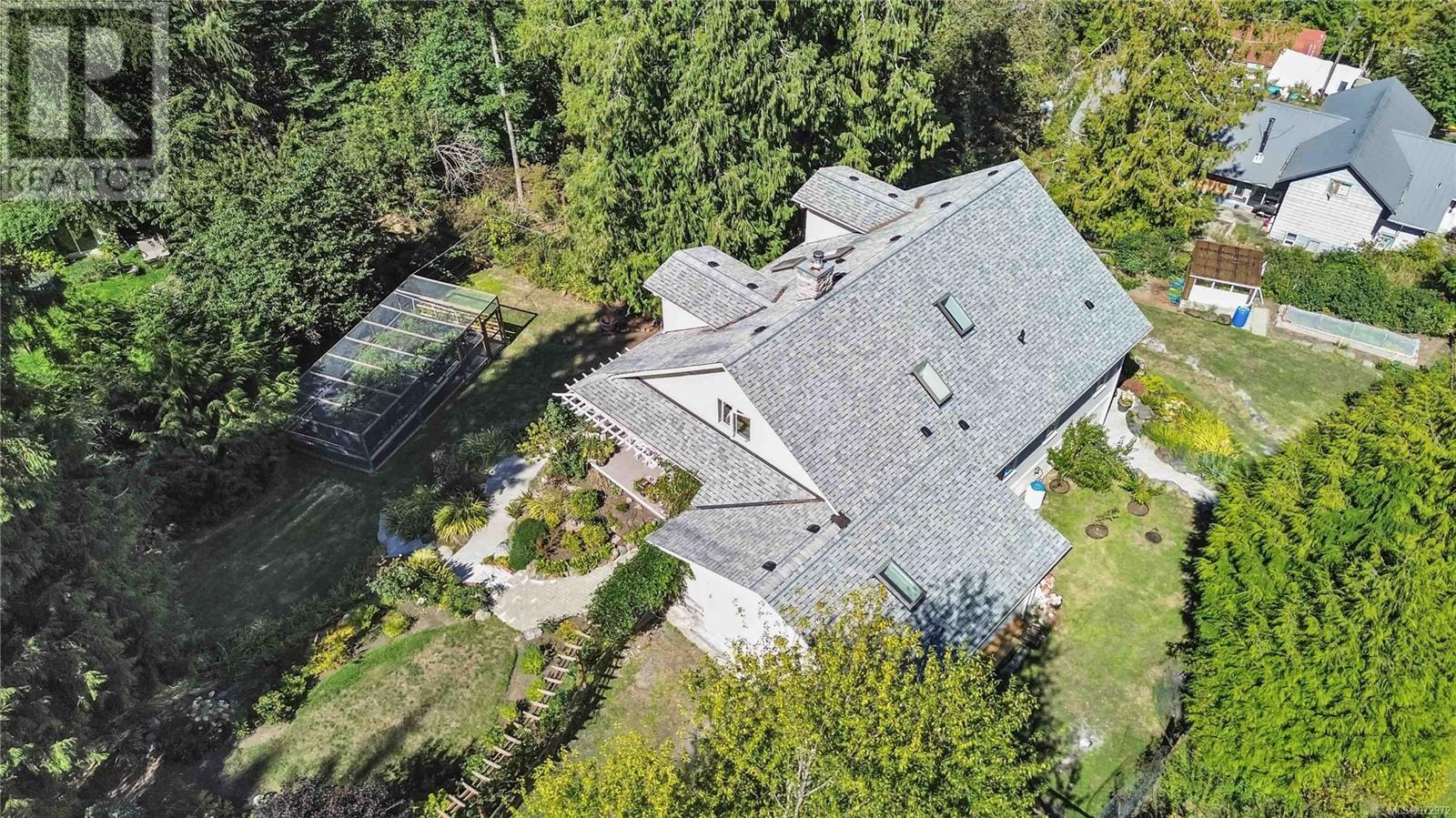 1335 Martock Rd